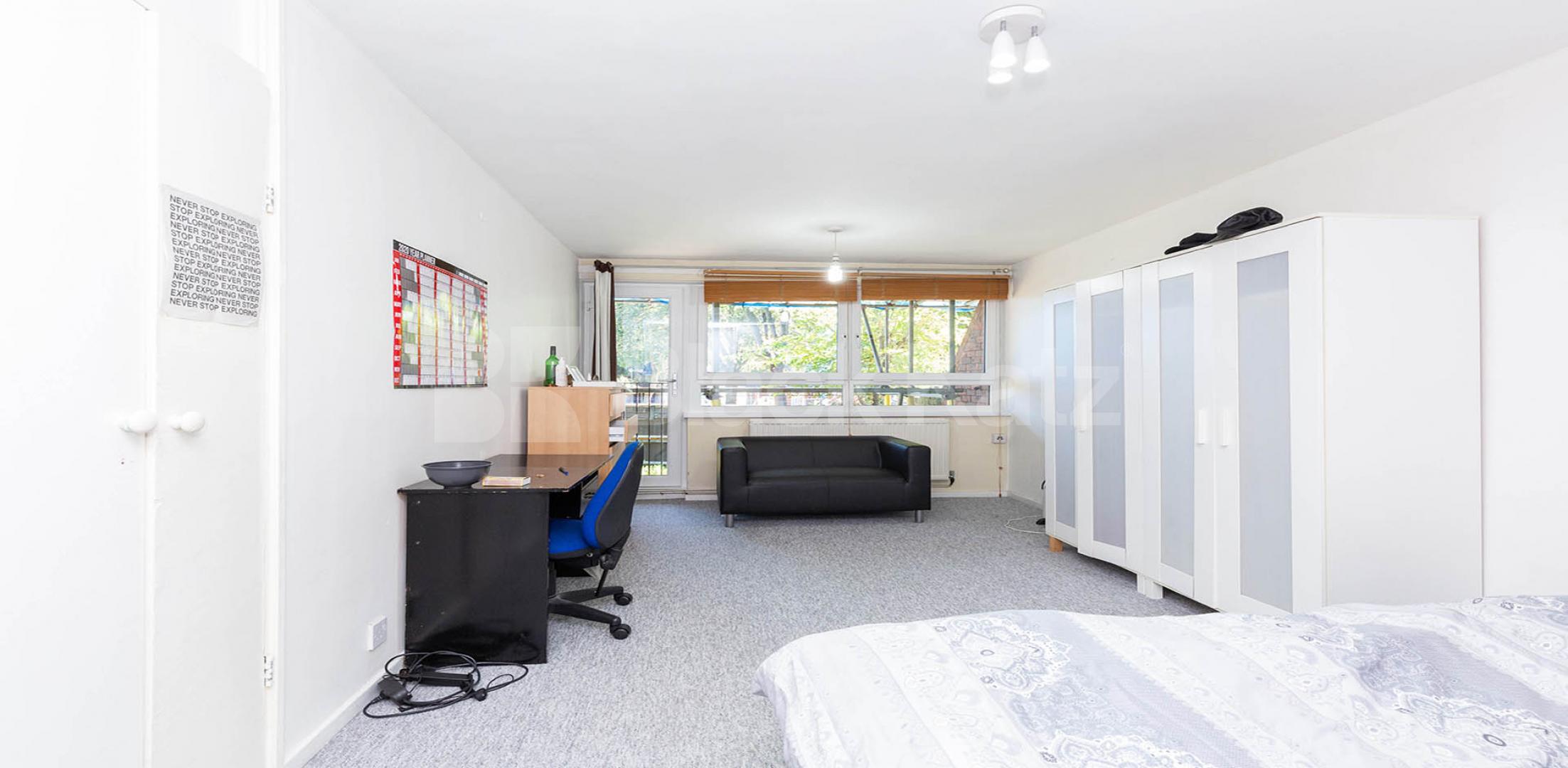 			GOOD FOR 3 SHARERS!, 2 Bedroom, 1 bath, 1 reception Flat			 Pembroke Street, Caledonian road / Kings cross